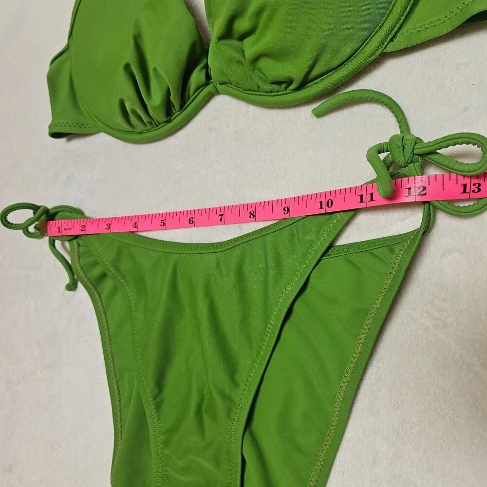 Malibu Separates 2 Piece Bikini Sz M Vivid Green Padded Cups Adjustable Cheeky